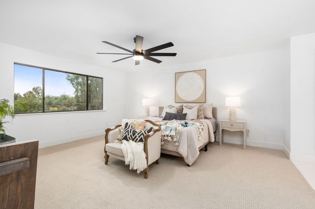 11208 N Fowler Avenue, Clovis, CA 93619