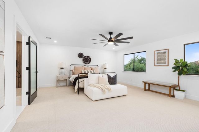 11208 N Fowler Avenue, Clovis, CA 93619