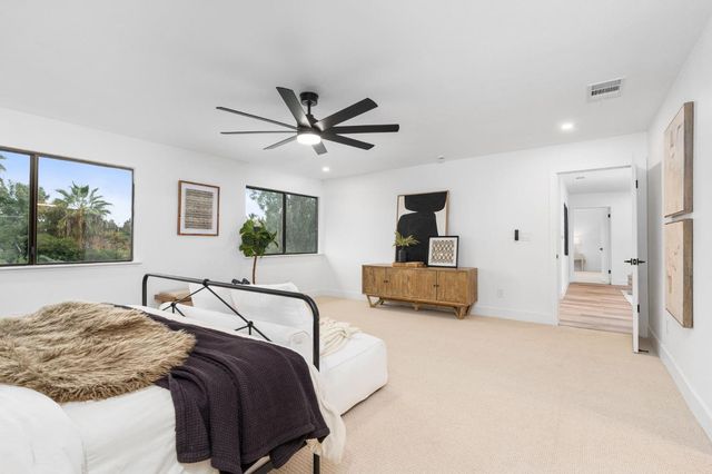 11208 N Fowler Avenue, Clovis, CA 93619