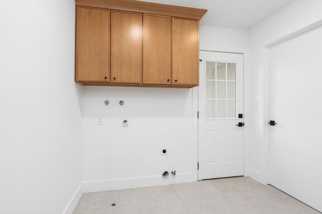 11208 N Fowler Avenue, Clovis, CA 93619