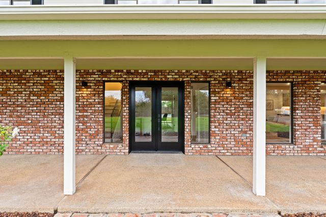 11208 N Fowler Avenue, Clovis, CA 93619