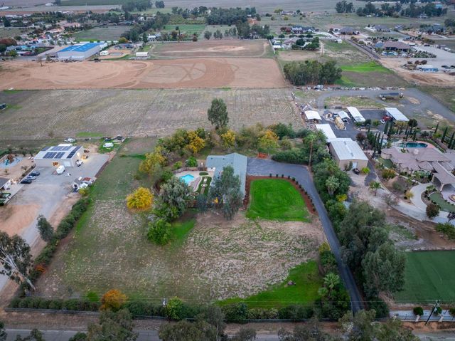 11208 N Fowler Avenue, Clovis, CA 93619