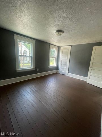 435 Windsor Street, Akron, OH 44306