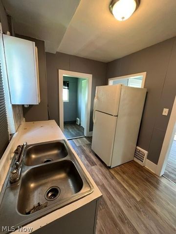 435 Windsor Street, Akron, OH 44306
