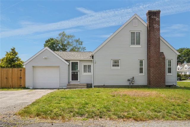 95 Harmony Court, Warwick, RI 02889