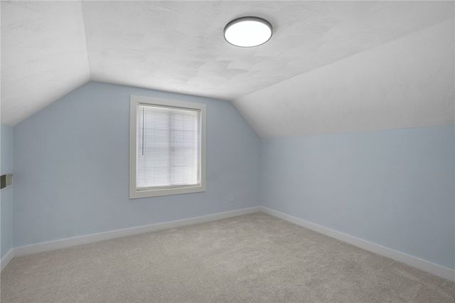 95 Harmony Court, Warwick, RI 02889