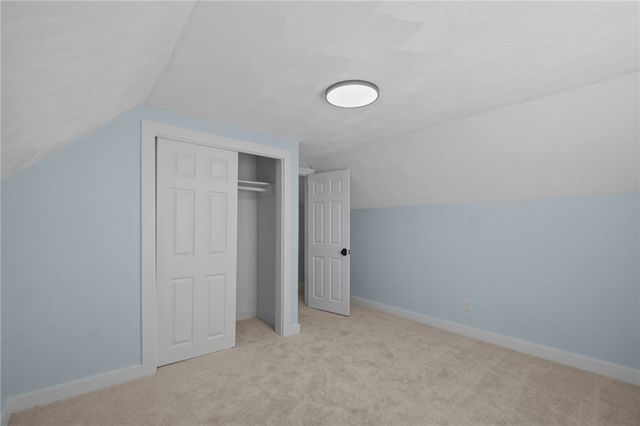 95 Harmony Court, Warwick, RI 02889
