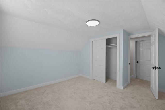 95 Harmony Court, Warwick, RI 02889