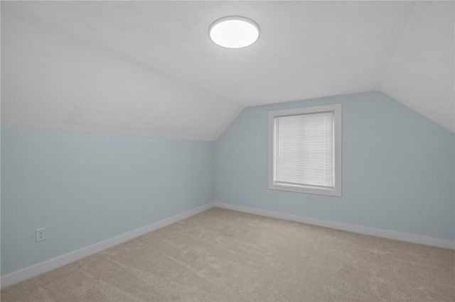 95 Harmony Court, Warwick, RI 02889