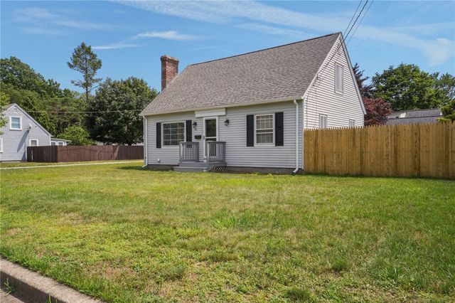 95 Harmony Court, Warwick, RI 02889