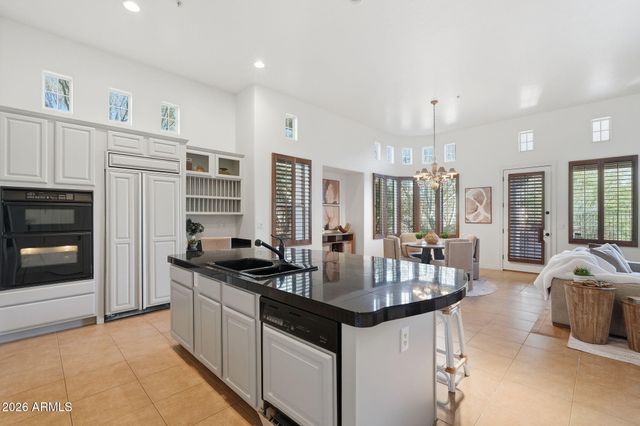 8917 E MOUNTAIN SPRING Road, Scottsdale, AZ 85255