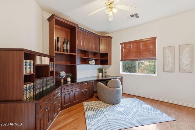 8917 E MOUNTAIN SPRING Road, Scottsdale, AZ 85255