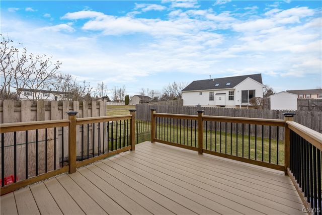 8102 Cicero Mills Road, Cicero, NY 13039