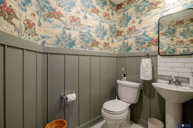 2904 Georgian Court, Lincoln, NE 68502