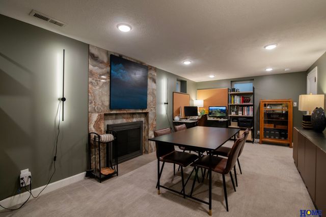 2904 Georgian Court, Lincoln, NE 68502