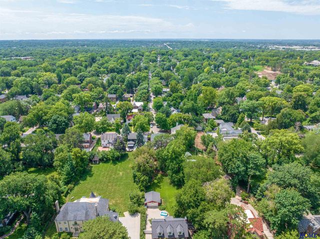 2904 Georgian Court, Lincoln, NE 68502