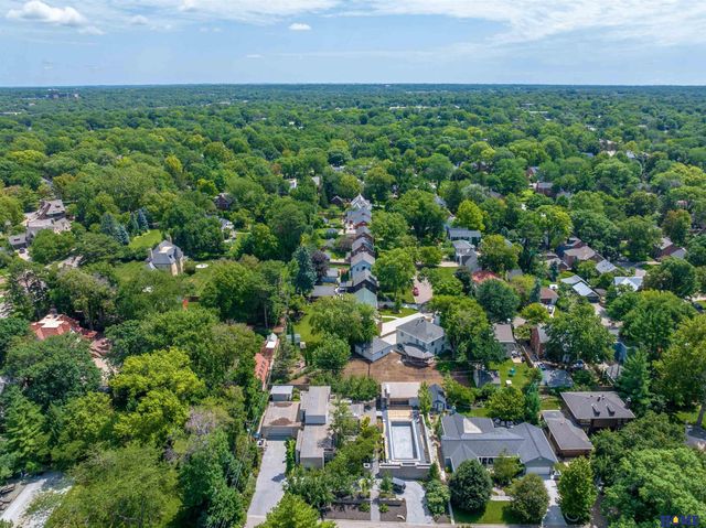 2904 Georgian Court, Lincoln, NE 68502