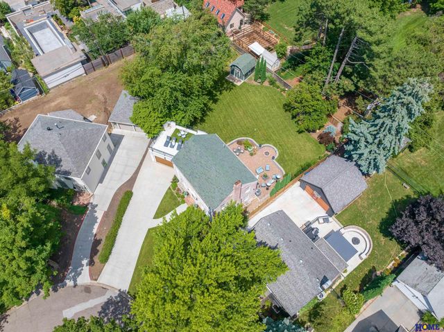 2904 Georgian Court, Lincoln, NE 68502