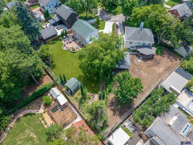 2904 Georgian Court, Lincoln, NE 68502