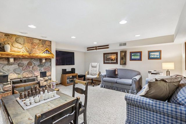 780 Michael DRIVE, Brookfield, WI 53045