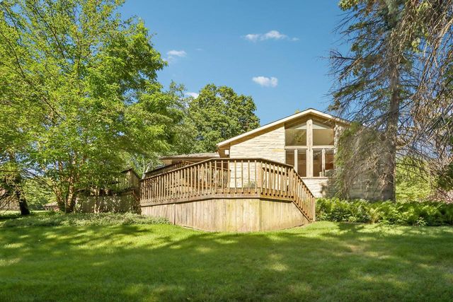 780 Michael DRIVE, Brookfield, WI 53045