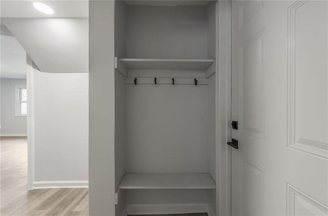 9109 E 89th Street, Kansas City, MO 64138