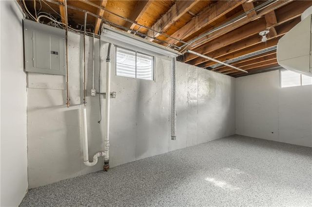 9109 E 89th Street, Kansas City, MO 64138