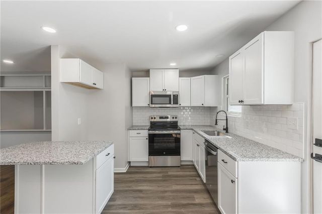 9109 E 89th Street, Kansas City, MO 64138