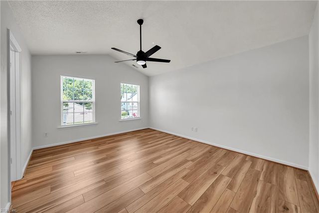 408 Holmes Blvd BLVD, Yorktown, VA 23692