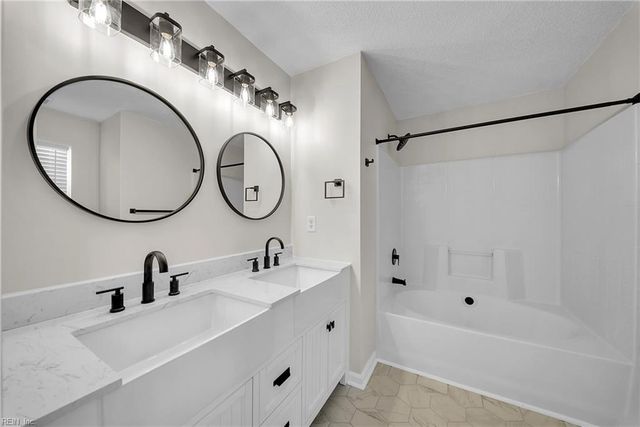 408 Holmes Blvd BLVD, Yorktown, VA 23692