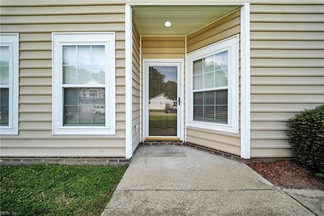408 Holmes Blvd BLVD, Yorktown, VA 23692