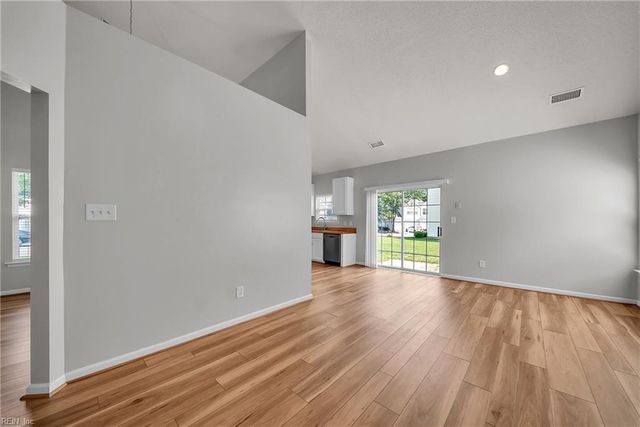 408 Holmes Blvd BLVD, Yorktown, VA 23692