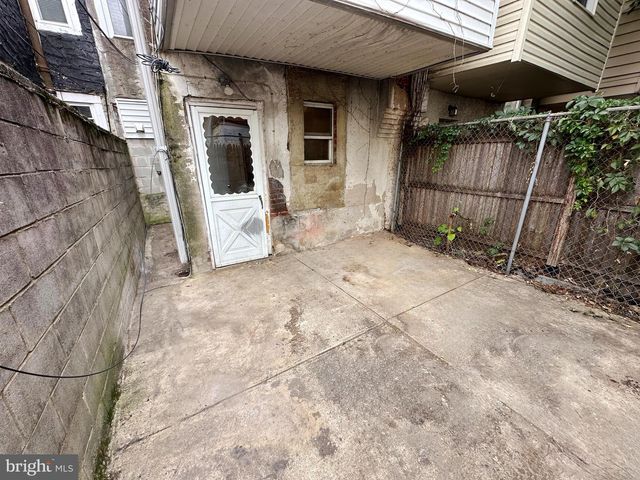 2019 MANTON ST, Philadelphia, PA 19146