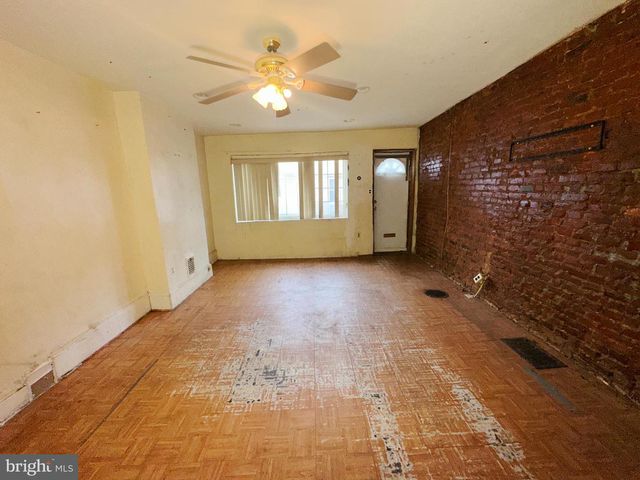 2019 MANTON ST, Philadelphia, PA 19146