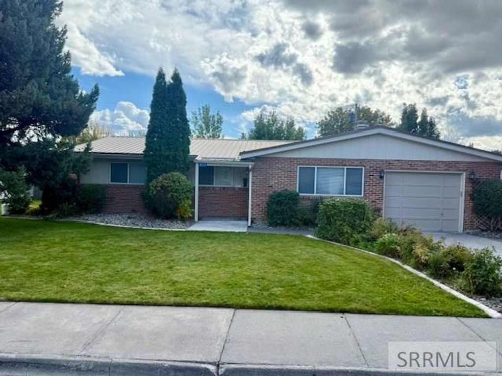 Image 2 of property listing at 1573 Beverly Road, Idaho Falls, ID 83402