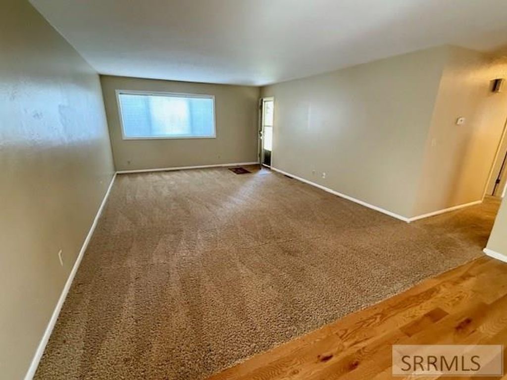 Image 4 of property listing at 1573 Beverly Road, Idaho Falls, ID 83402