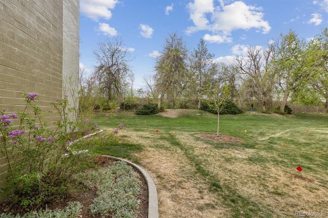 675 S Alton Way 12B, Denver, CO 80247