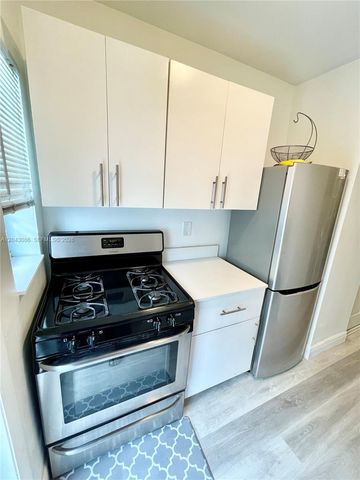 901 Meridian Avenue 104, Miami Beach, FL 33139