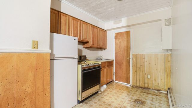 2436 Seymour Avenue, Bronx, NY 10469