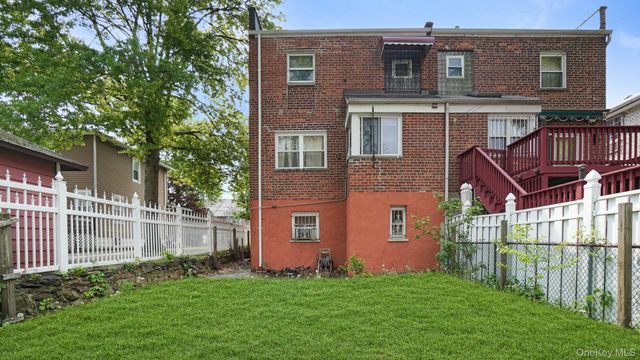 2436 Seymour Avenue, Bronx, NY 10469