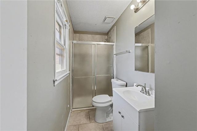 7921 E 118th Terrace, Kansas City, MO 64134