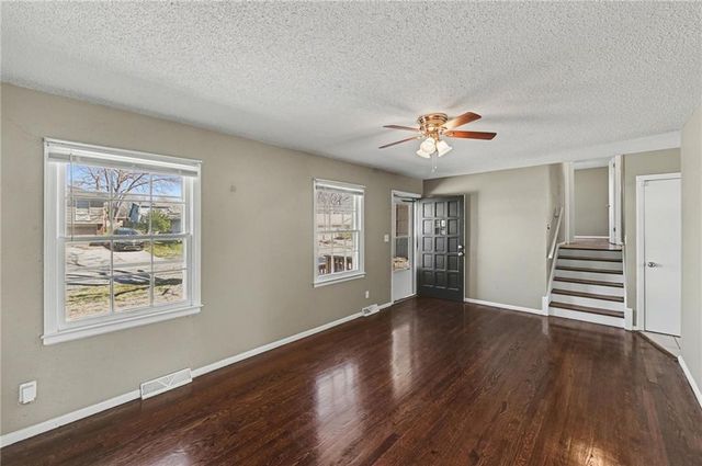 7921 E 118th Terrace, Kansas City, MO 64134