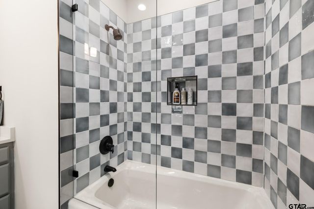 4372 Cascades Blvd, Tyler, TX 75709