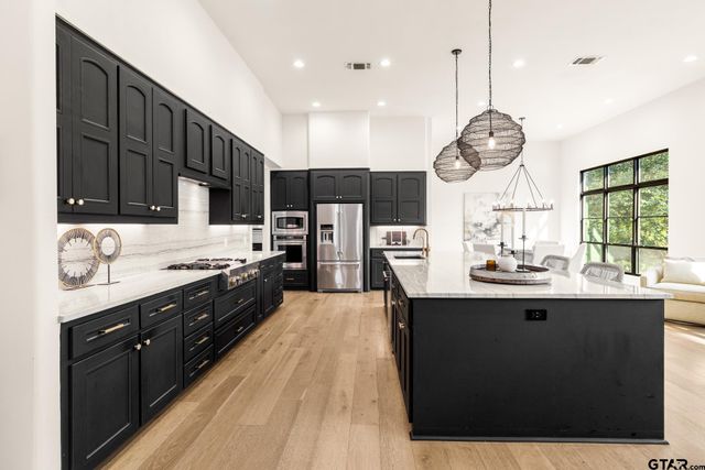 4372 Cascades Blvd, Tyler, TX 75709