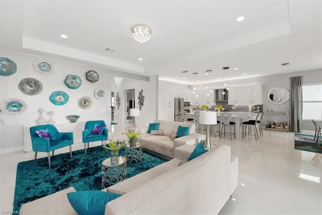 12044 Oleander AVE, Naples, FL 34120