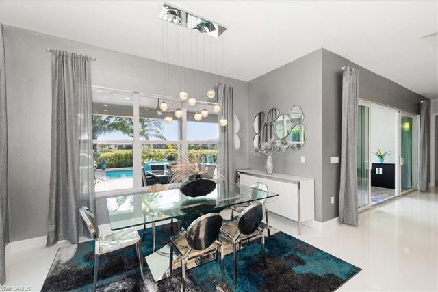 12044 Oleander AVE, Naples, FL 34120