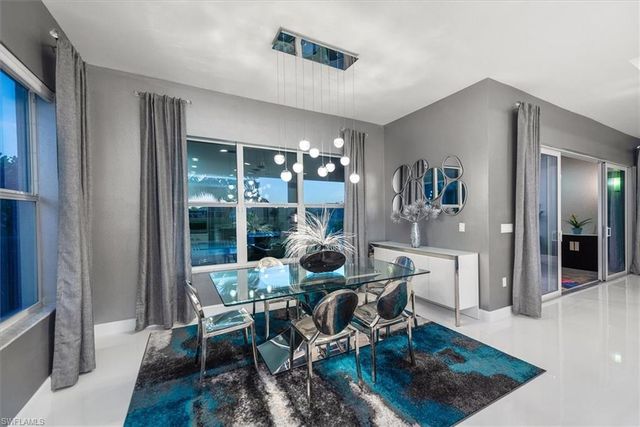 12044 Oleander AVE, Naples, FL 34120