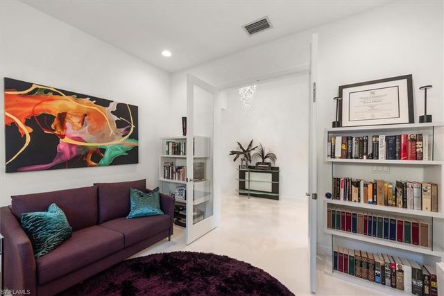 12044 Oleander AVE, Naples, FL 34120