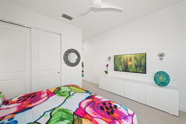 12044 Oleander AVE, Naples, FL 34120