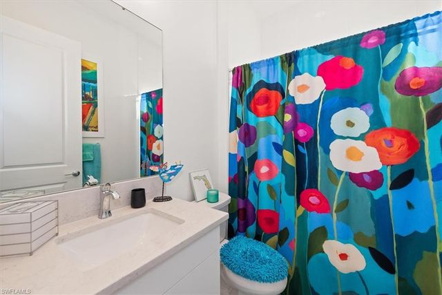 12044 Oleander AVE, Naples, FL 34120